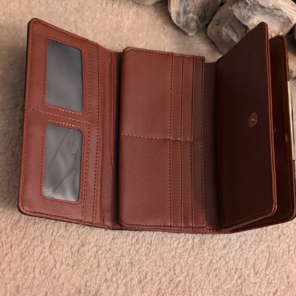 Louis Vuitton Monogram Canvas Wallet in Black and Brown - Picture 8 of 14